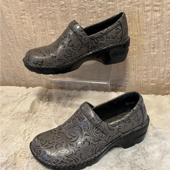 Born Women's Gray Patterned Slip-On Shoes - Picture 2 of 6
